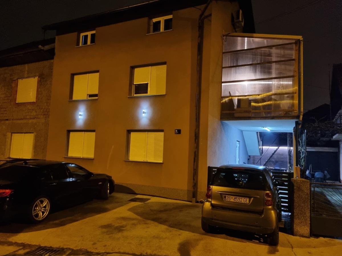 Apartman Migliore Sesvete Exterior photo